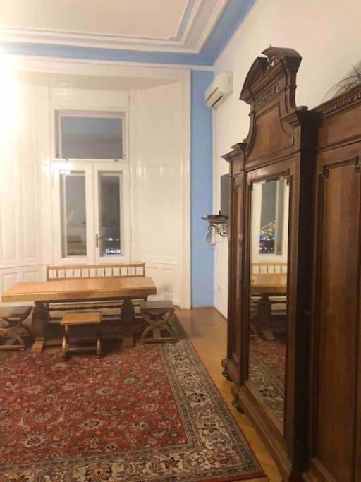 City Central Apartments 2 Next To New York Cafe Budapest Ngoại thất bức ảnh